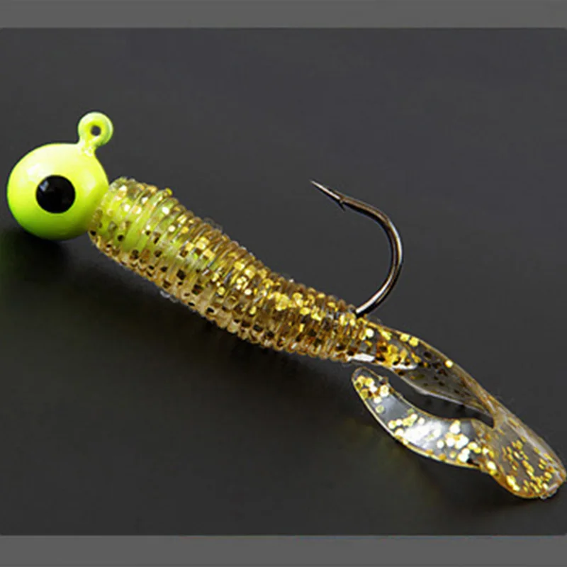 Un señuelo de pesca brillante con un gancho y un diseño llamativo brillante