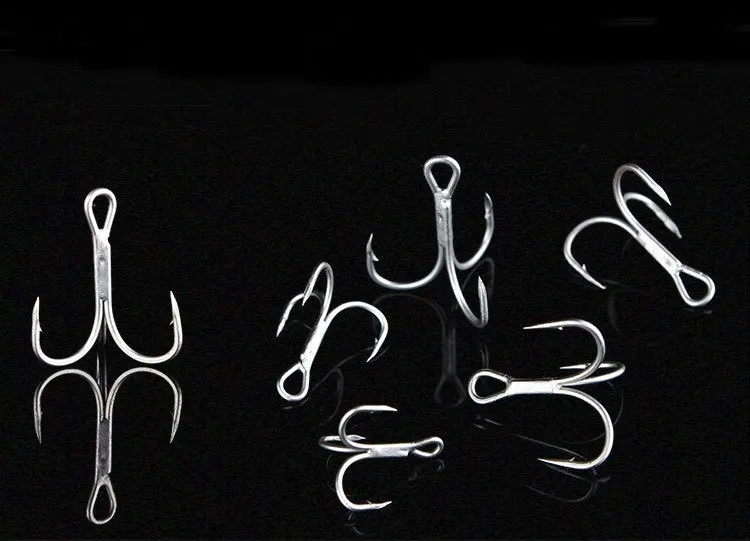 Anzuelo triple de pesca con pluma, acero rico en carbono, ranura para sangre, anzuelos afilados, Jigbait, cuchara Artificial, señuelo, lote de 6 piezas en oferta - imagen 4