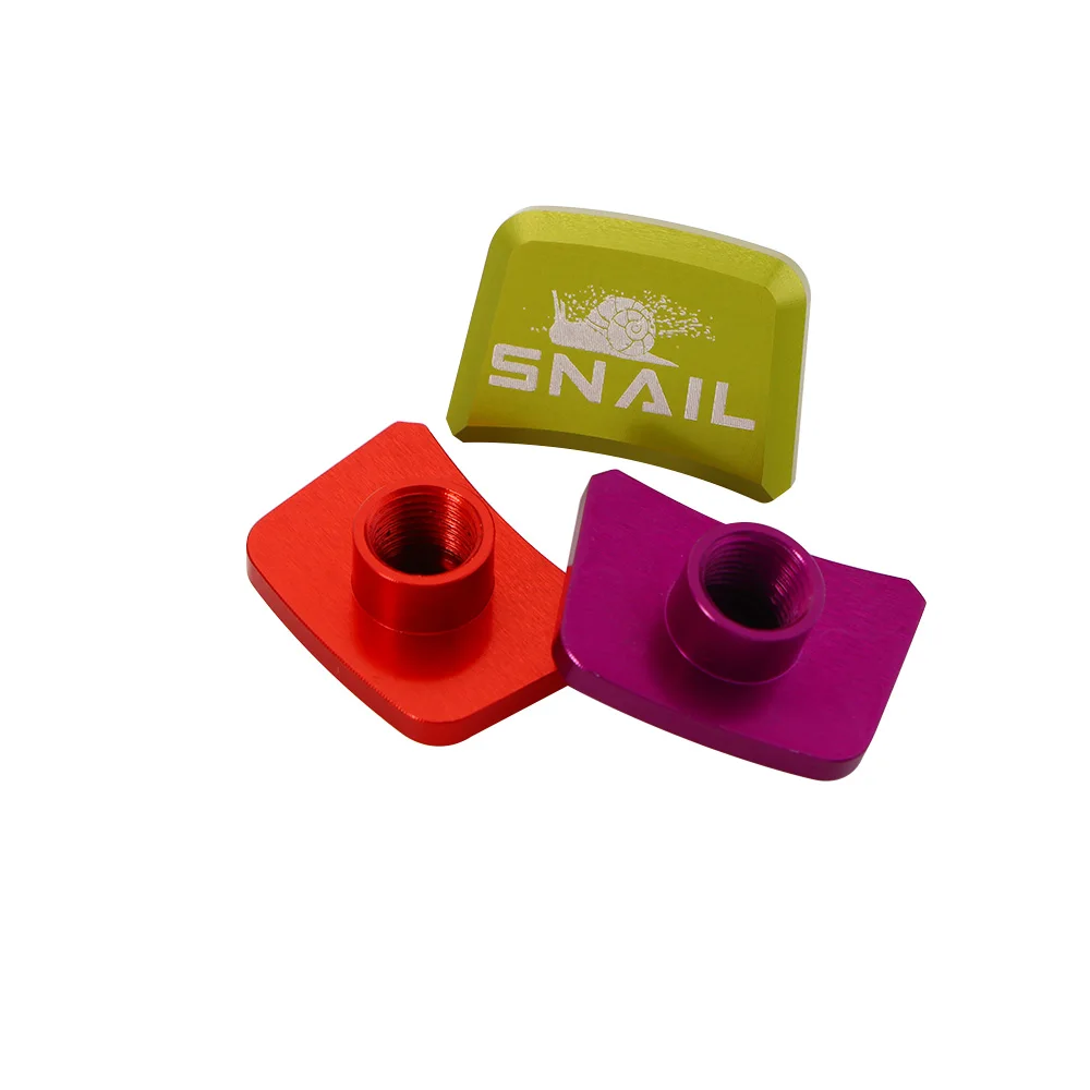 Adaptadores de metal coloridos para aplicaciones versátiles