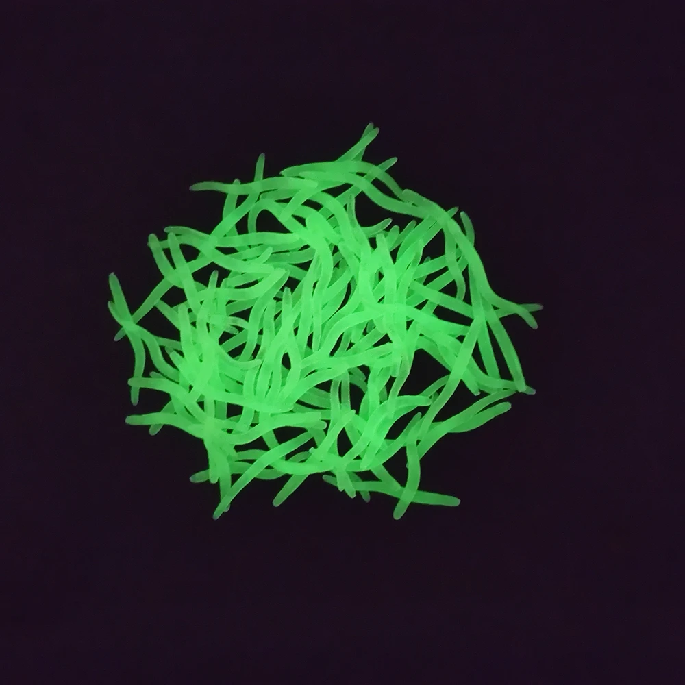 Señuelo suave de gusano rojo realista, 20 piezas-100 Uds., 35mm, pesca de lombriz de tierra, cebo Artificial de silicona, olor a pescado, aditivo para camarones, carpa lubina - imagen 3