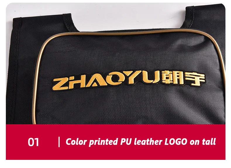 Logotipo de cuero PU impreso en color en una bolsa alta para una marca elegante