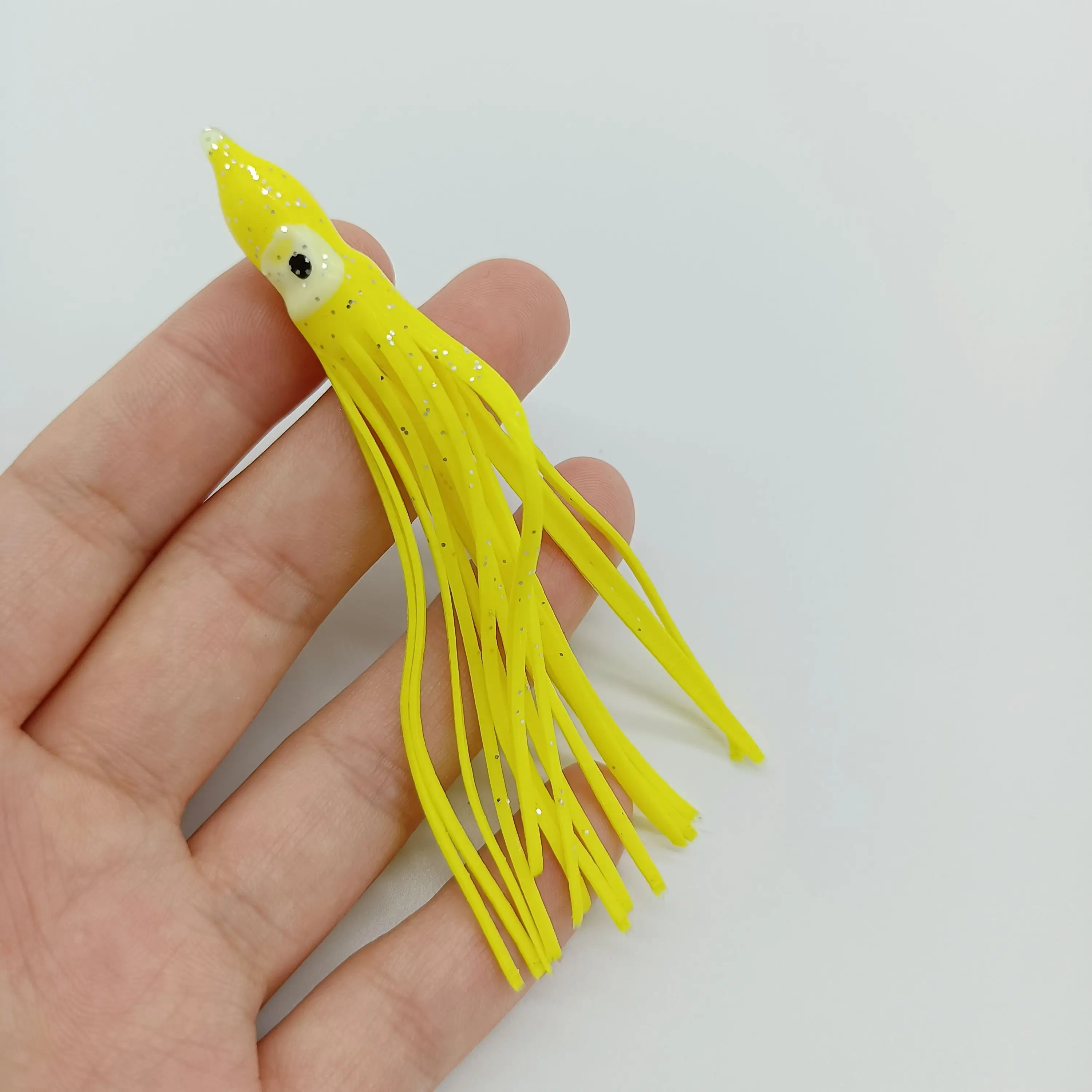 DUODUOYU, 10 Uds., faldas de calamar, señuelo de pesca suave, 2g/80mm, cebo de silicona, pulpo, cebo Artificial de goma brillante, plantilla de calamar, aparejos de pesca - imagen 4