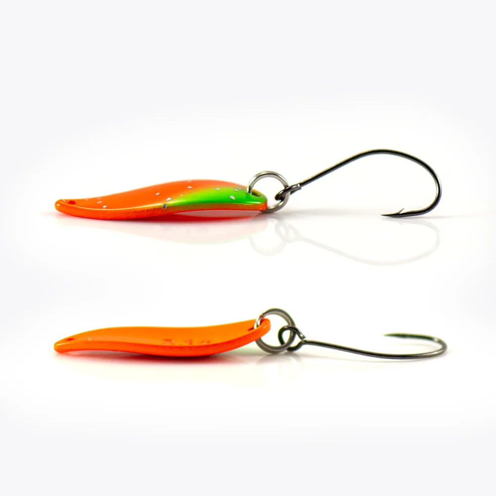 Un señuelo de pesca colorido diseñado para atraer peces