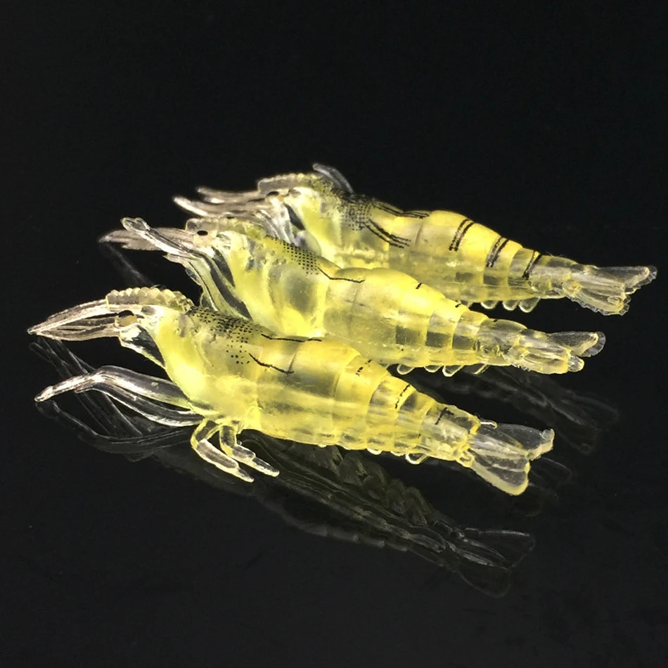 Estos modelos transparentes de camarones muestran un diseño intrincado y artesanía