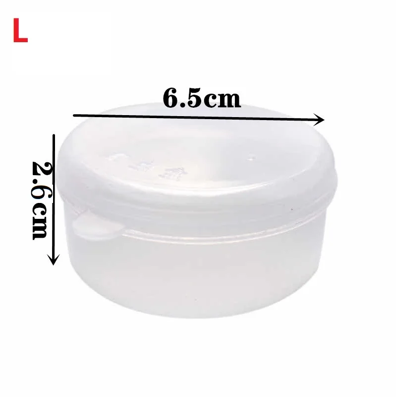 Este contenedor transparente compacto es ideal para almacenar artículos pequeños convenientemente