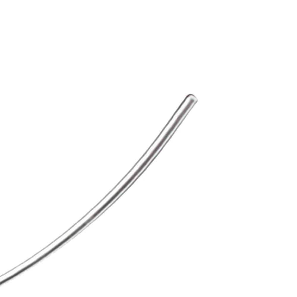 Una varilla de metal curva elegante, ideal para aplicaciones de diseño modernas