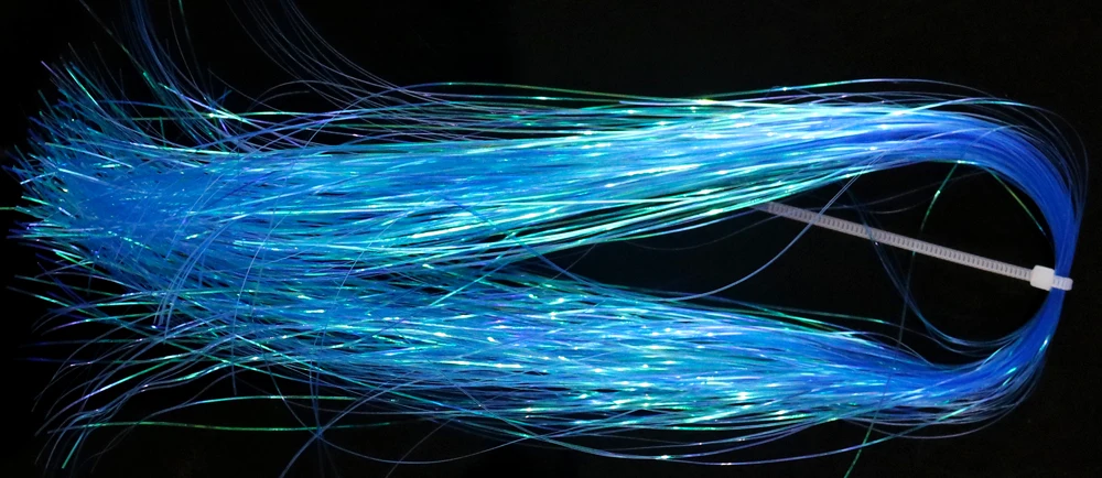 Ilumine su espacio con esta fascinante varita de fibra óptica iridiscente