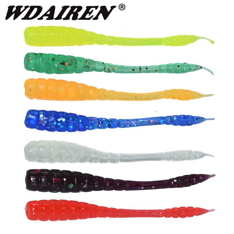 50 unids/lote de señuelos blandos de gusano rojo, 4,5 cm, pesca de lubina, olor a pescado, lombriz de tierra realista con sal, cebo Artificial de silicona, aparejos de carpa