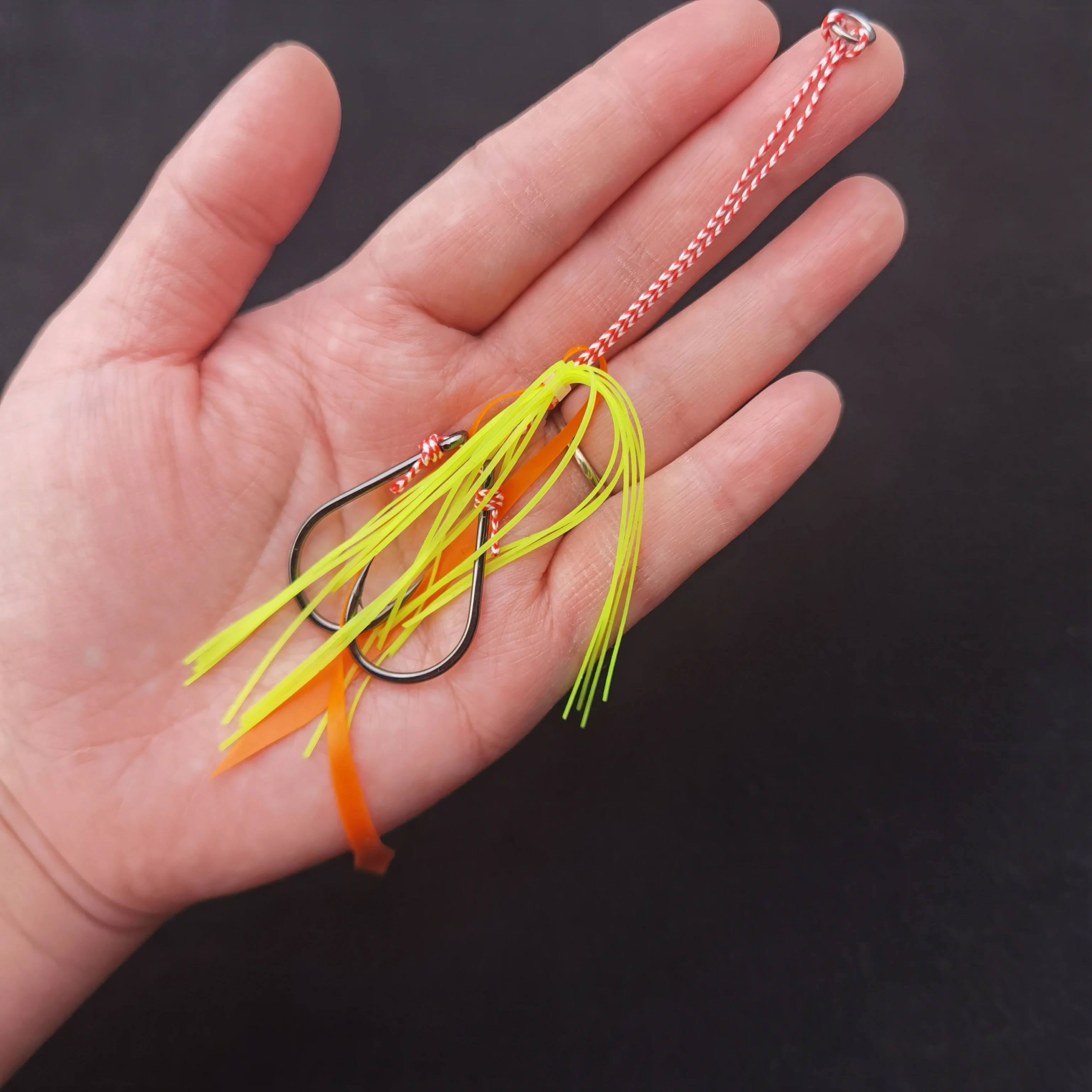 TEASER Kabura Jigging Madai Assist Hooks Tai Rubbers faldas de silicona filamentos cintas diferentes colores deslizantes Jigs Tails Sinker
