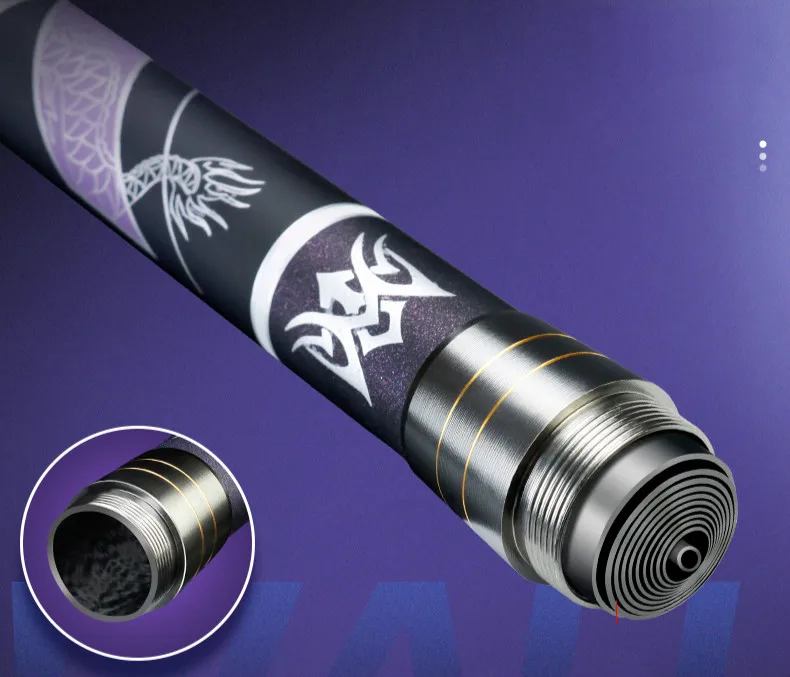 Experimente la elegancia de esta caña de pescar con temática de dragón diseñada para precisión y estilo