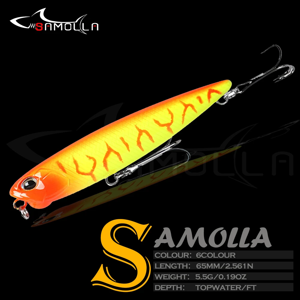 Lápiz SAMOLLA mostrando su diseño topwater 5.5g y 65mm para pesca efectiva