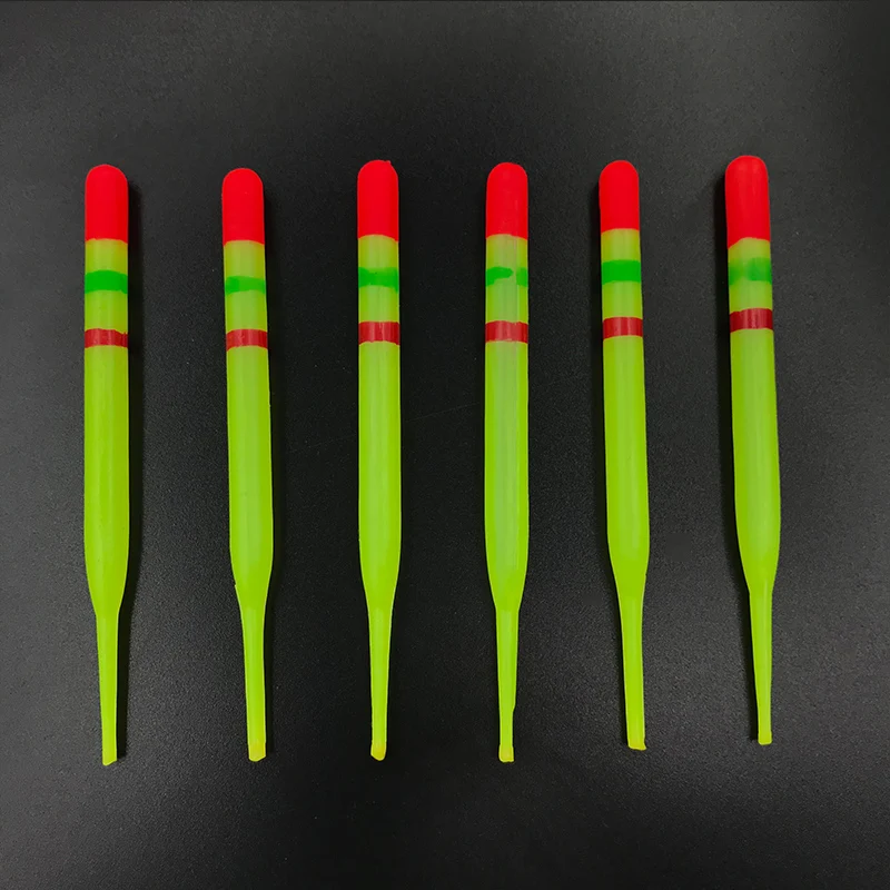 Estas vibrantes carrozas multicolores son perfectas para mejorar su experiencia de pesca.