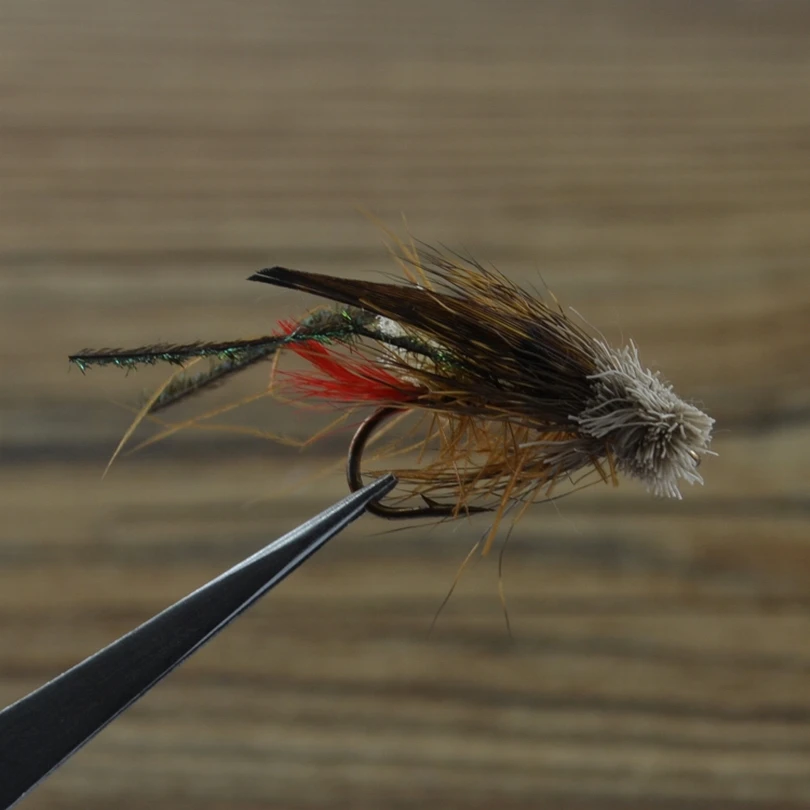 MNFT 10 Uds pesca con mosca tolva de hierba moscas tierra huevo amarillo seco dentro de barba marrón pavo real tamaño de mosca # 6 - imagen 2