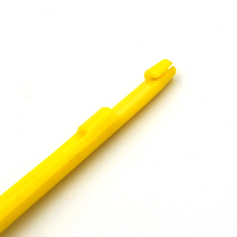 MNFT-extractor de anzuelos de pesca de plástico, herramienta para quitar el pelo, accesorios de pesca de colores aleatorios, fácil de usar, 2 uds. - imagen 2