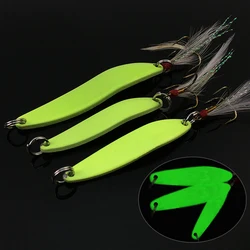 MNFT 4 unids/lote señuelo de pesca noctilucente de Metal en forma de sauce, cebos duros, lentejuelas luminosas con gancho triple de pluma 5/7/10/13g
