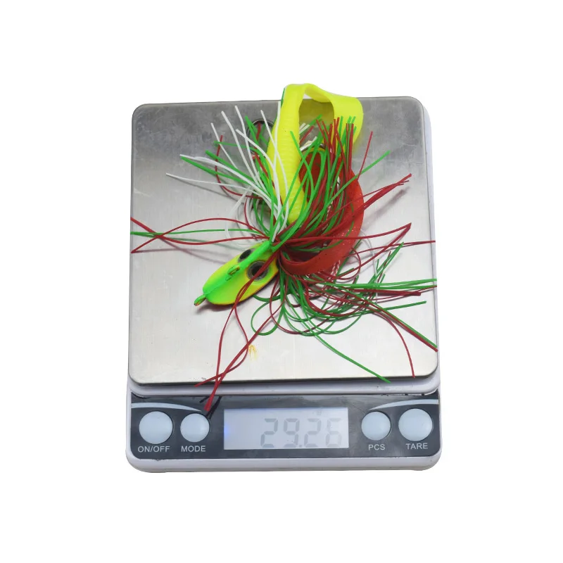 1 Uds. Cebo giratorio negro de boca grande para lubina, cebo de Metal con lentejuelas, Barba, Lucio, aparejos de pesca, plantilla de goma, señuelo de pesca suave PR-157 - imagen 2