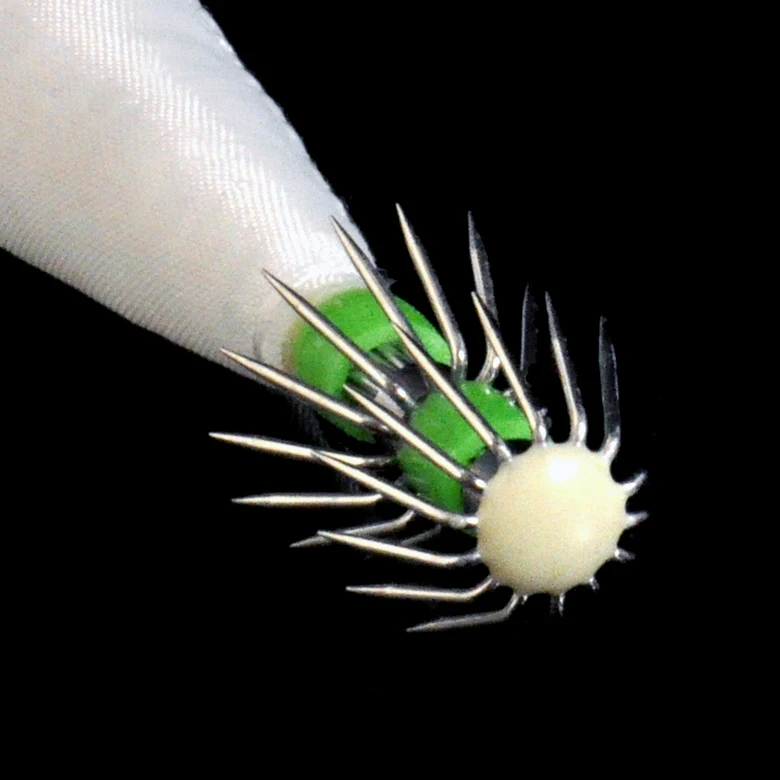 Camarones de madera plásticos del gancho del anzuelo del calamar del camarón que brillan en la oscuridad 4 #   Rollo de tela Señuelos de pesca Lote 5 piezas - imagen 3