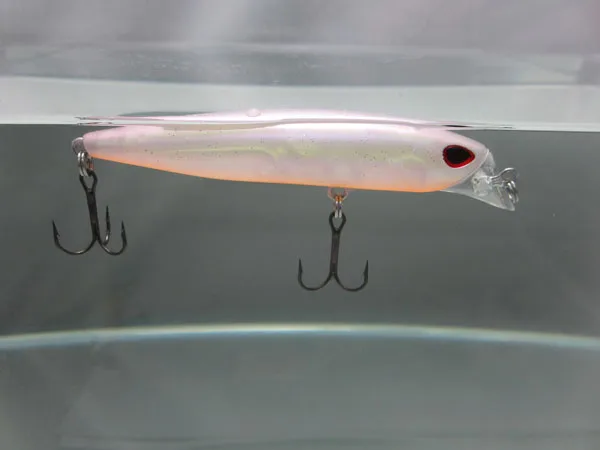Basslegend - Pesca en el mar en agua salada Topwater Lipless Minnow 90 mm/10 g - imagen 5