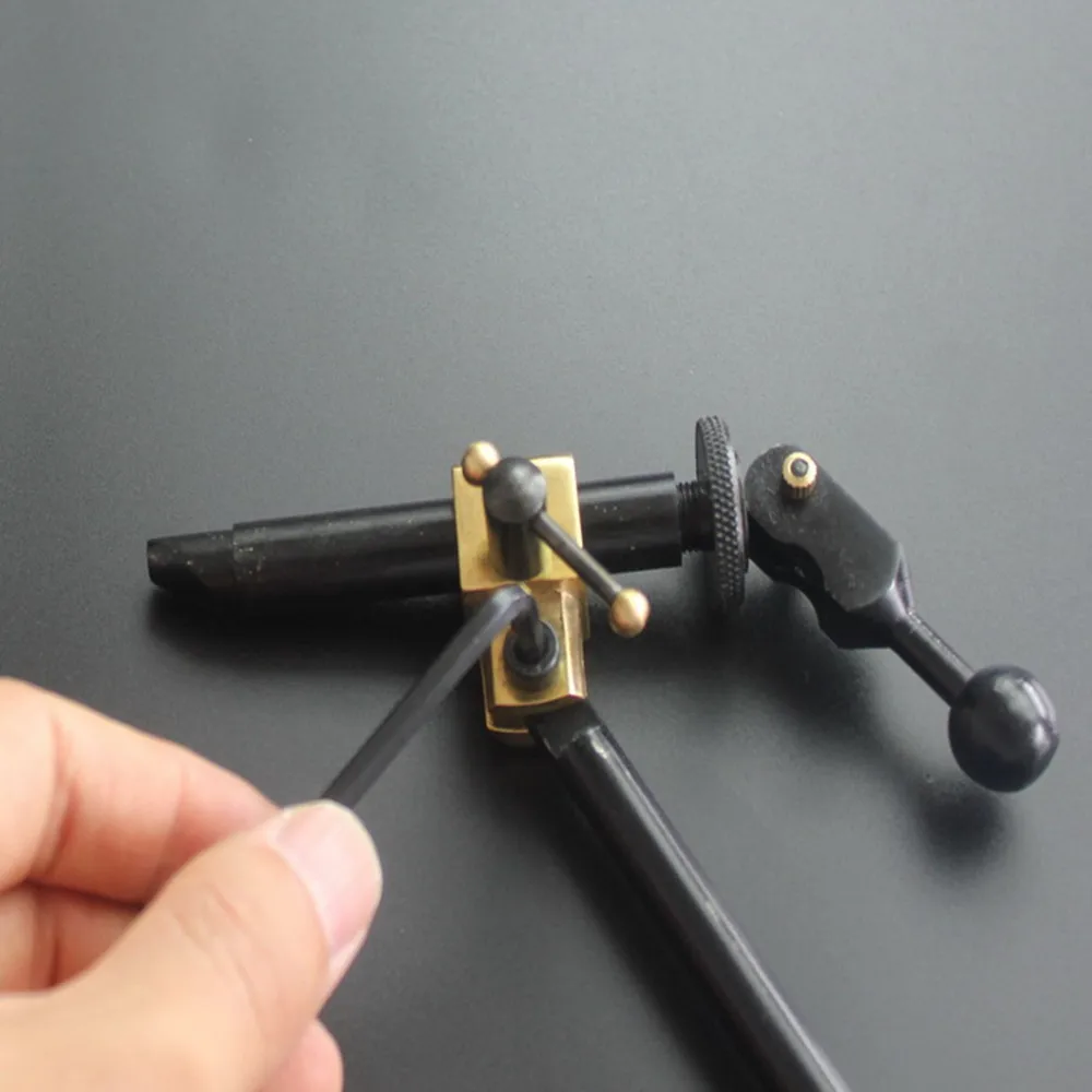 Tornillo de banco giratorio para atar moscas, abrazadera en C, mordazas duras de acero, tornillo de mesa giratorio 360, kit de herramientas de atado de moscas, herramientas de pesca con mosca - imagen 4