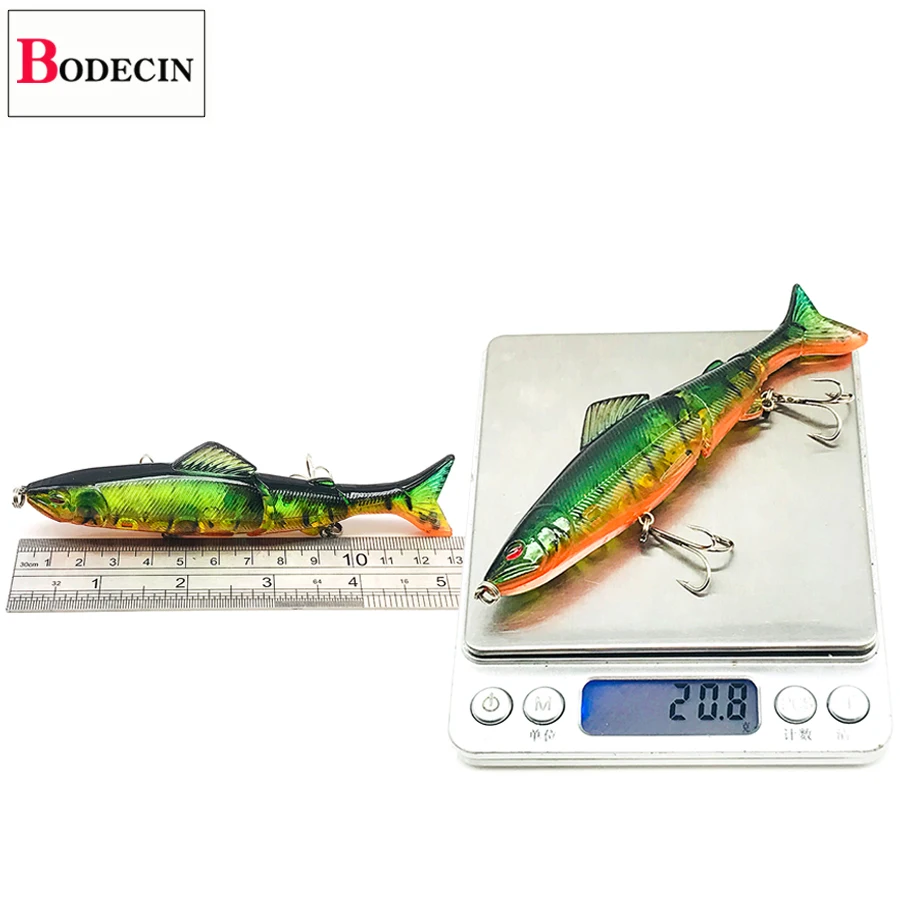 Un señuelo de pesca realista vibrante diseñado para una pesca efectiva y atractiva