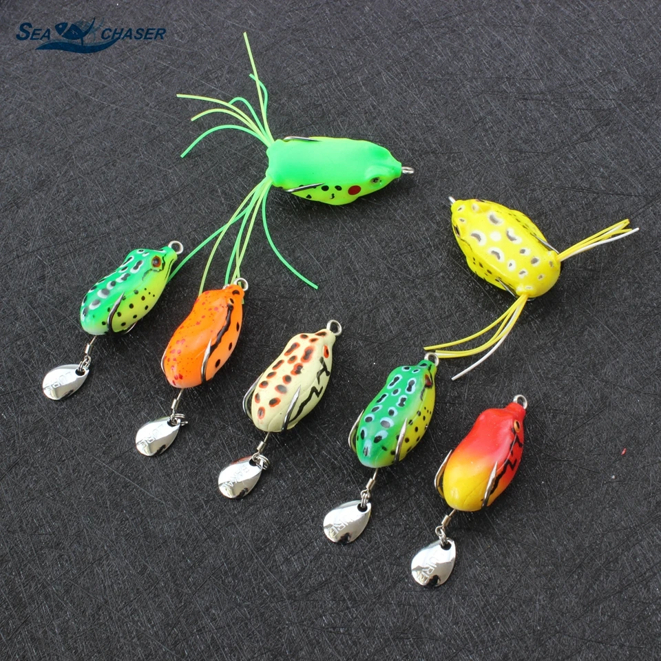 7 piezas 7 colores Topwater pequeña rana señuelo cebo cuerpo hueco suave pesca señuelos anzuelos cebos juego de aparejos y caja - imagen 5