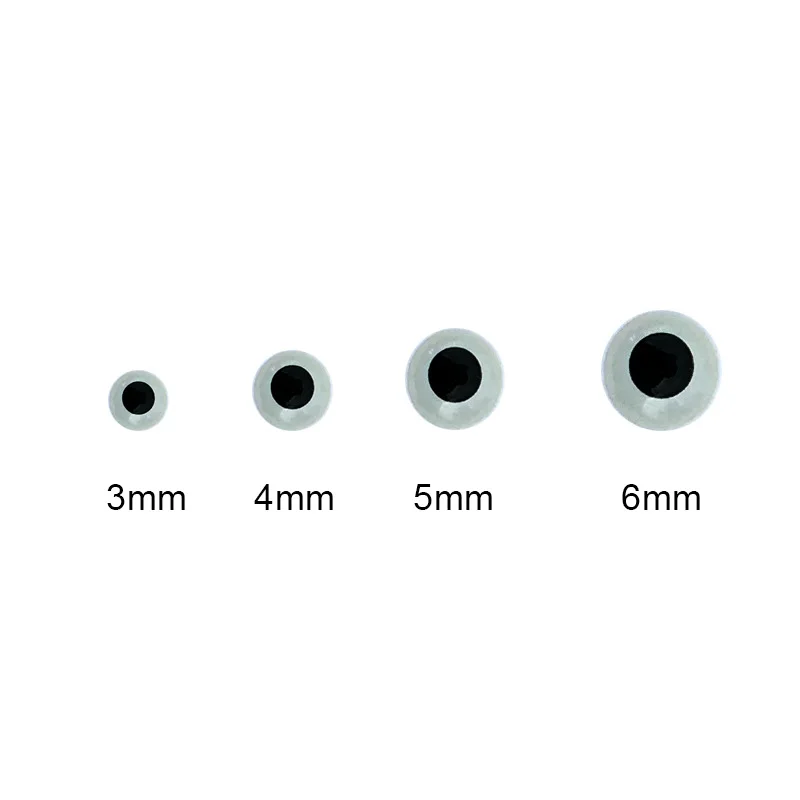 Un fondo blanco con tres círculos y sus medidas correspondientes