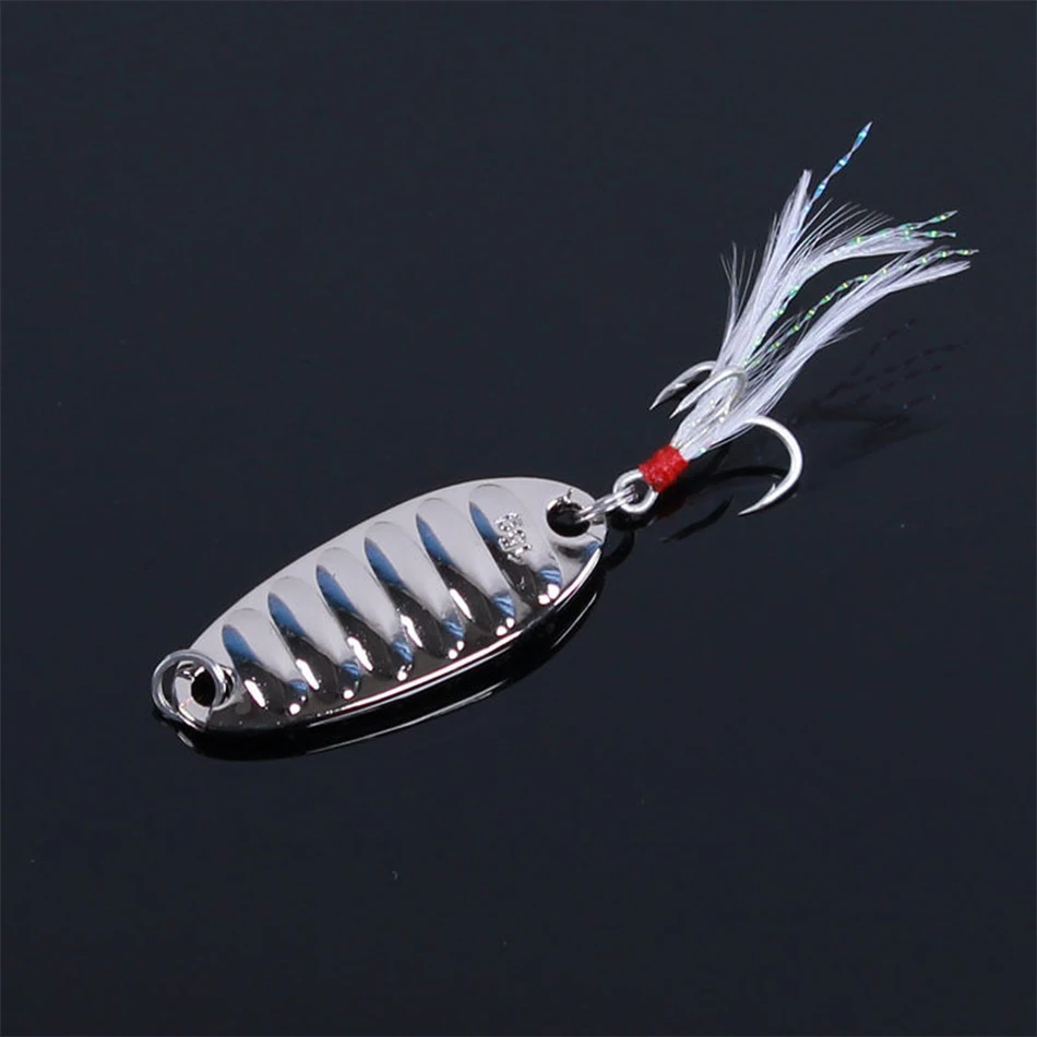 Señuelo de pesca de cuchara de Metal 2020 Artificial, cebo duro con pluma para Lucio, trucha, lubina, bagre, artículos para aparejos, 1 unidad - imagen 4