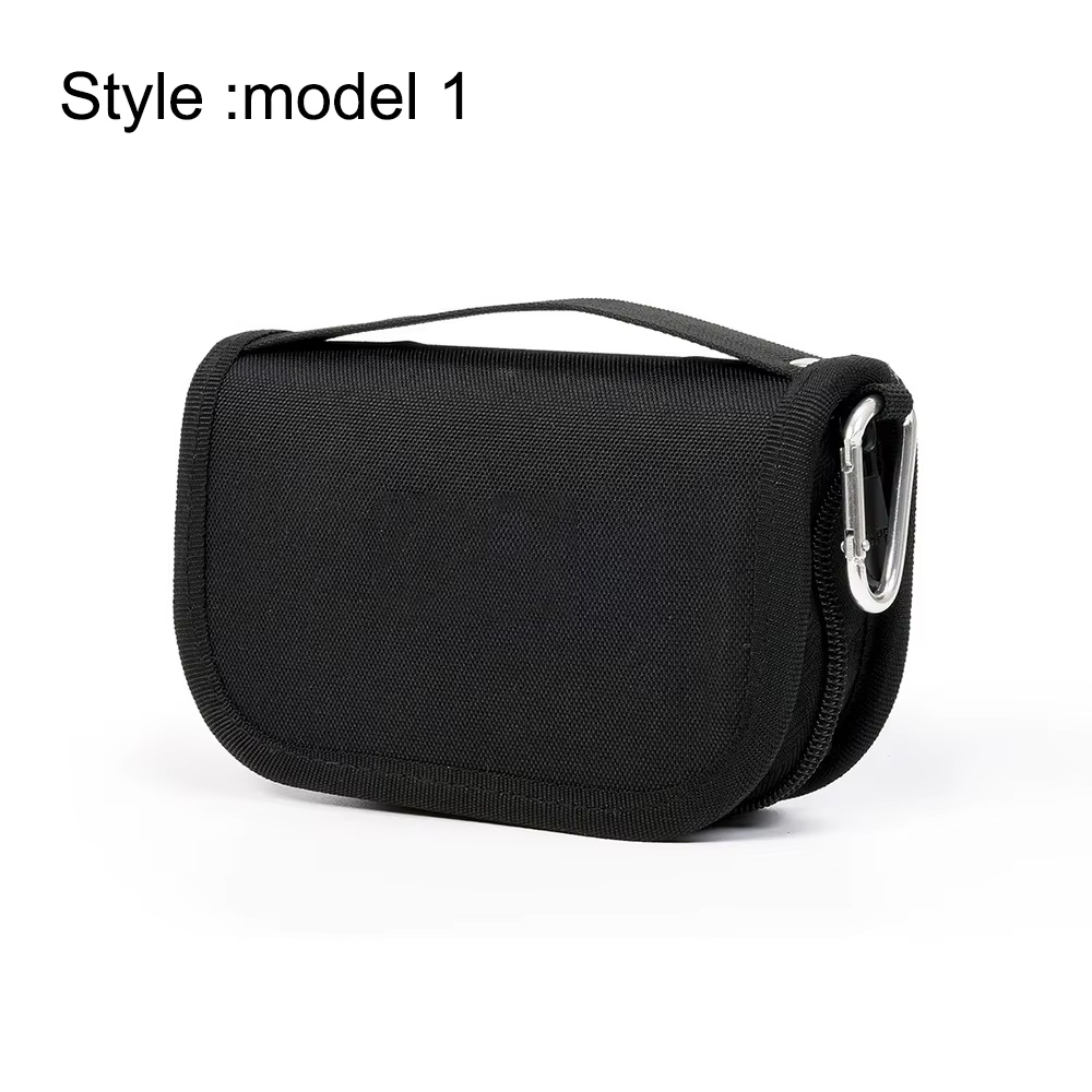 Compacta y portátil Esta bolsa negra es perfecta para organizar y llevar lo esencial sobre la marcha