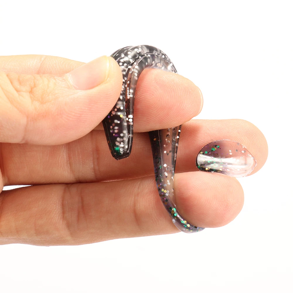 Señuelo mostrando su diseño de cabeza de plantilla y ojos 3D para pesca de carpa