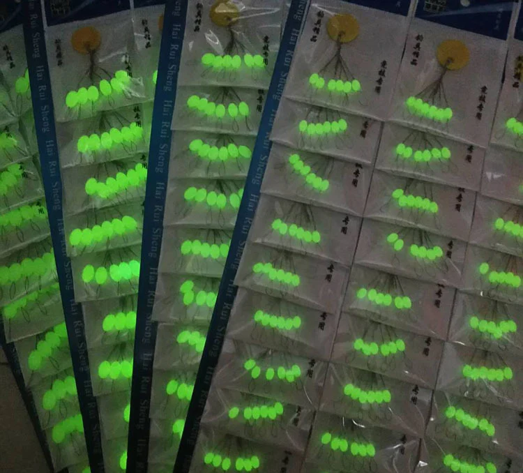 30 Uds. Mini flotador de pesca ovalado luminoso, frijoles espaciales, flotador de fácil uso, se pone en como una tapón y se fija B339 - imagen 4