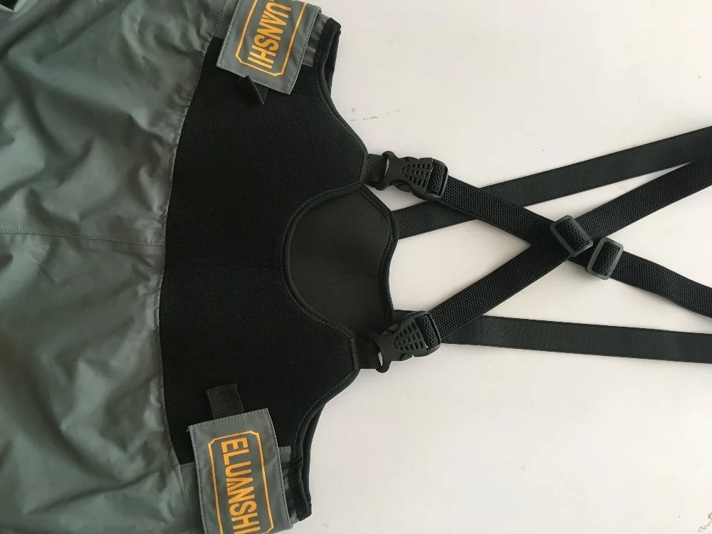 Cline un arnés versátil y cómodo diseñado para varias actividades al aire libre y relacionadas con el trabajo