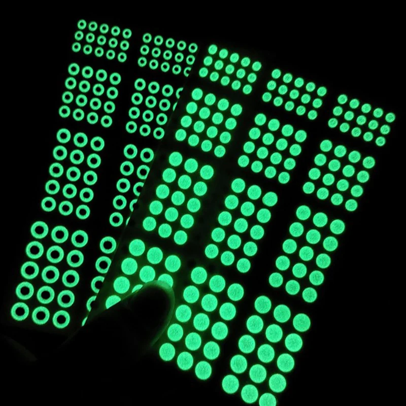 Dos cartas verdes con círculos sobre ellas