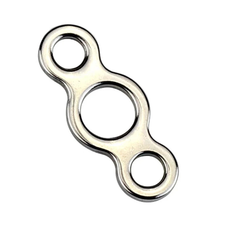 Anillo sólido de acero inoxidable mostrando su superficie lisa y sin costuras