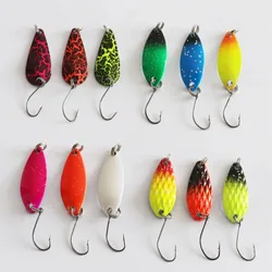 Color aleatorio 12 unids/set Jig lentejuelas camino corredor cebo conjunto un solo gancho cuchara rayas Warbler cebo falso cuchara lentejuelas Señuelos de Pesca