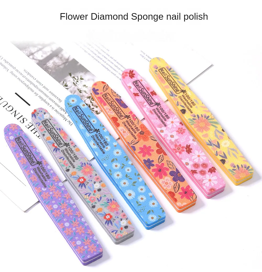 Descubra la belleza del esmalte de uñas de la esponja de diamantes de Flower para un aspecto de uñas vibrante y elegante