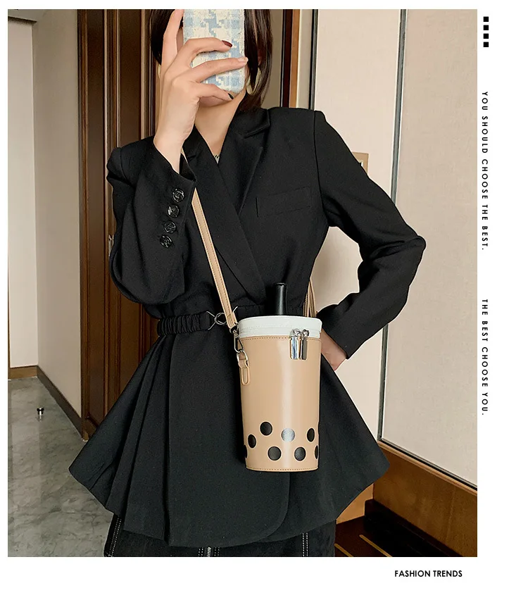 Bolso cruzado de té de leche con estampado de dibujos animados