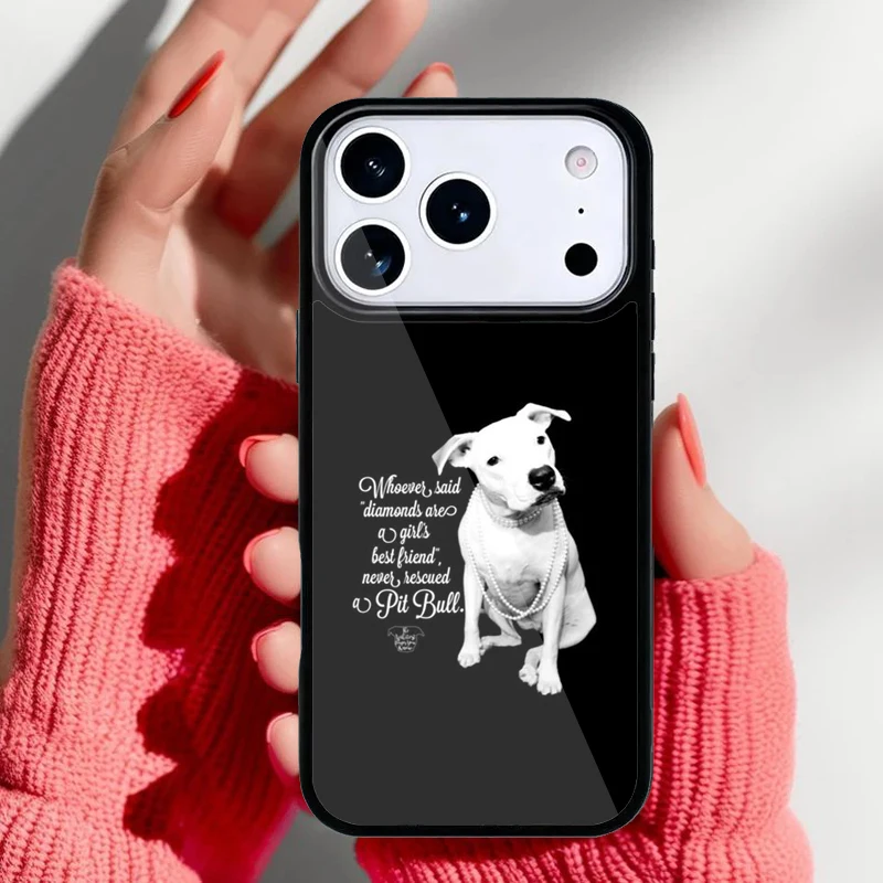 Variedad de diseños de Pitbull en fundas para iPhone