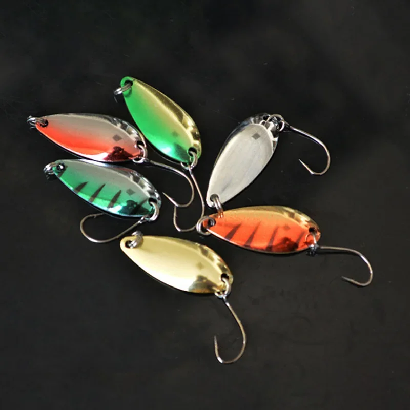 OUTKIT 6 unids/lote 3g 3, cm aparejos de pesca cebo de pesca cuchara de Metal señuelo cebo para trucha cucharas de lubina pequeña cuchara giratoria de lentejuelas duras