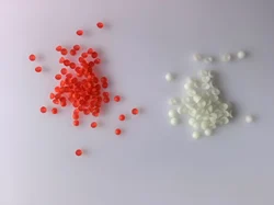 Faldas rojas y blancas para spinnerbaits – Bandas elásticas incluidas