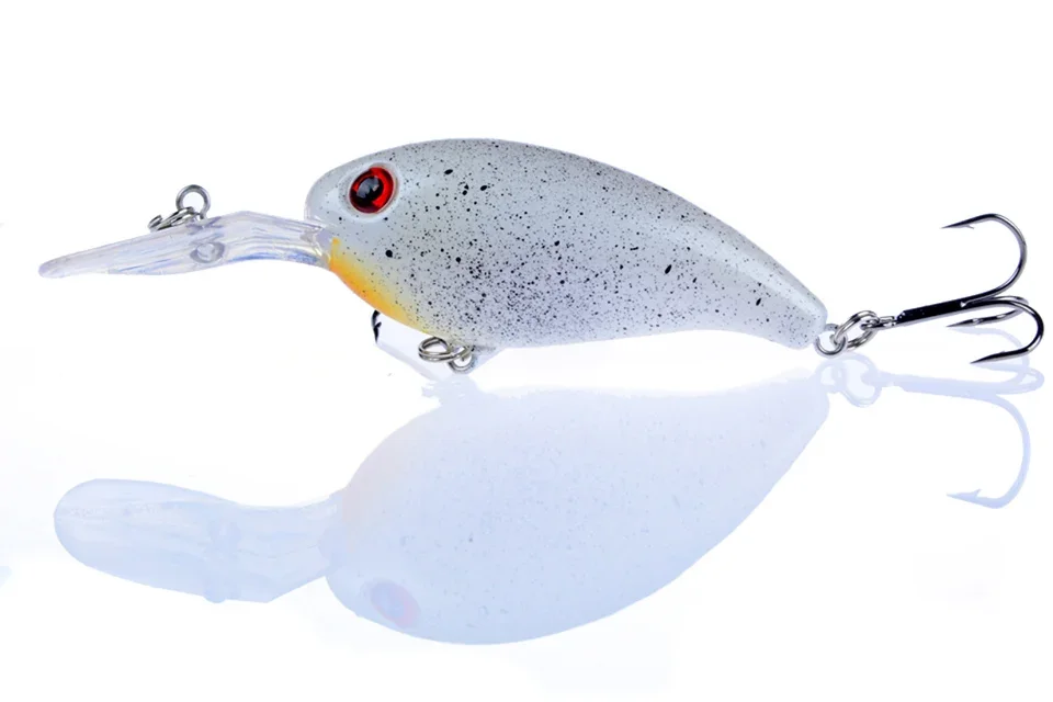 un señuelo de pesca con un diseño realista y ganchos duraderos