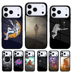 Funda para teléfono con diseño astronauta y espacio estrellado