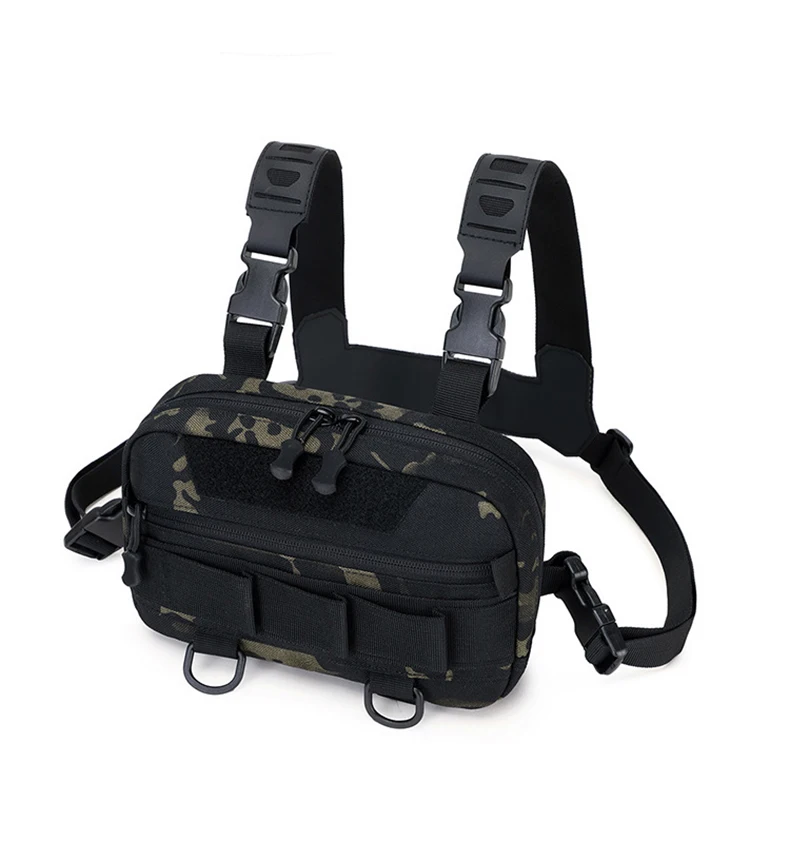 Bolsa táctica compacta y versátil diseñada para aventuras al aire libre