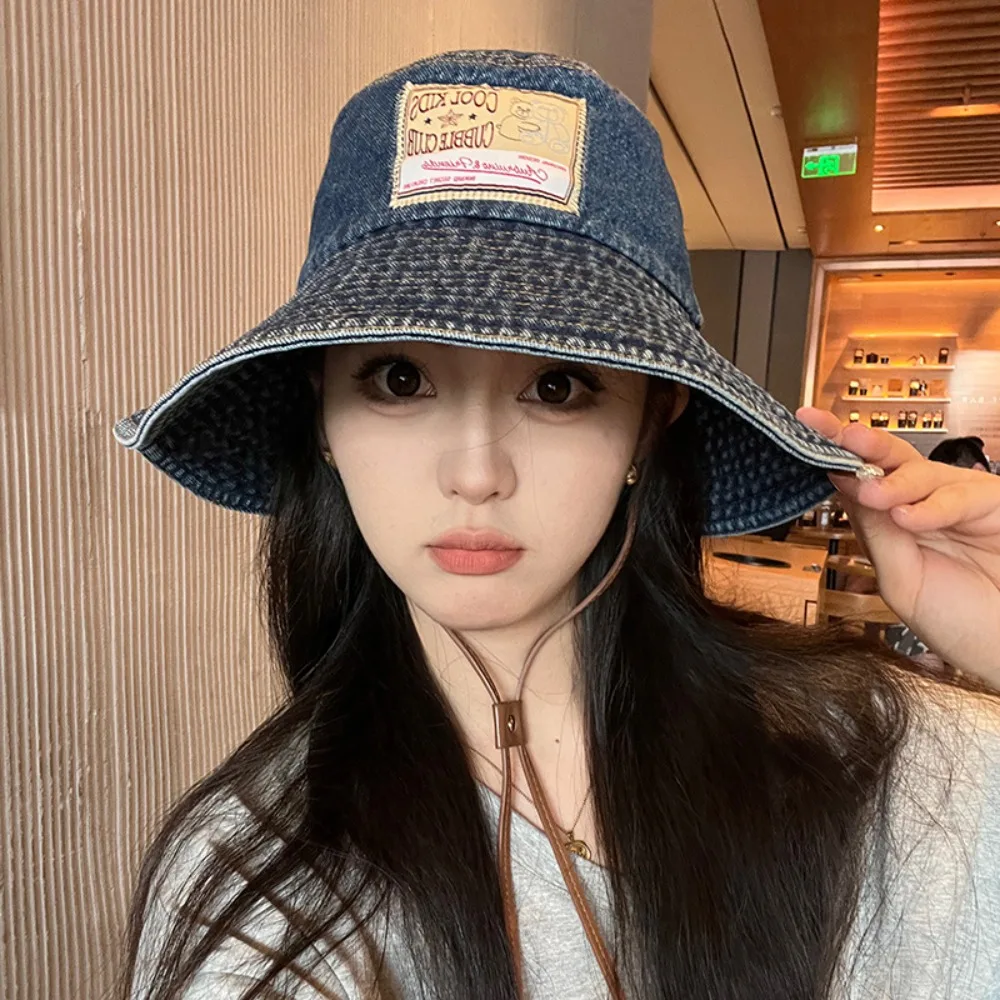 Sombrero de cubo vaquero con protección solar para mujer, resistente al viento con cordón, ala grande, sombrero para el sol que combina con todo, gorra Retro para el sol para otoño - imagen 4