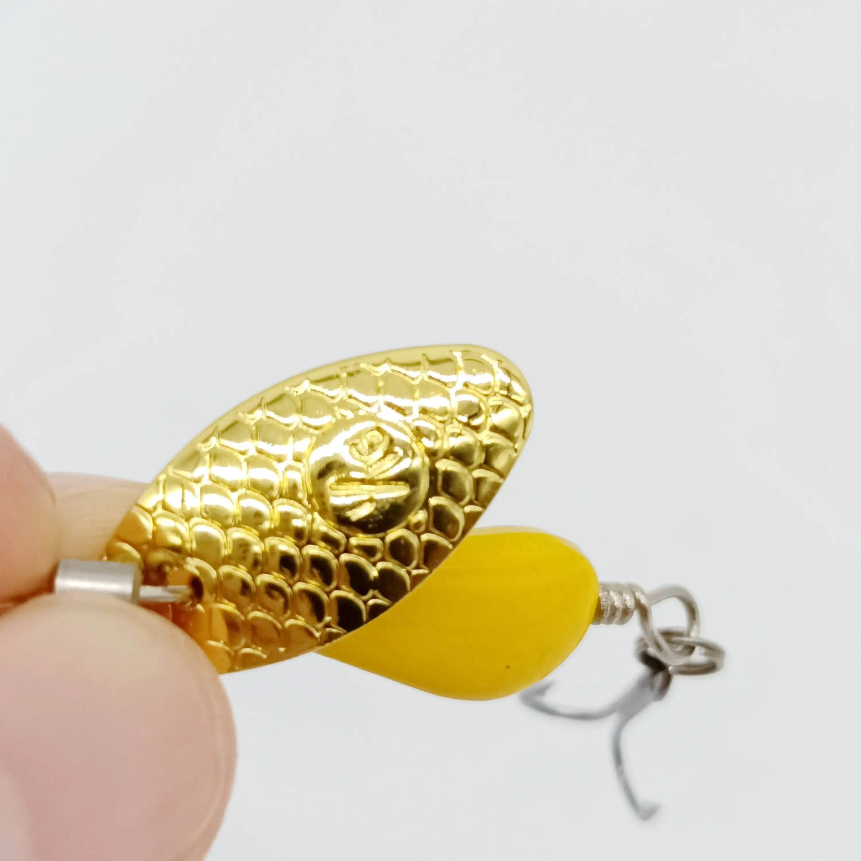 Cuchara giratoria Duoduoyu con lentejuelas para lubina y trucha - imagen 4