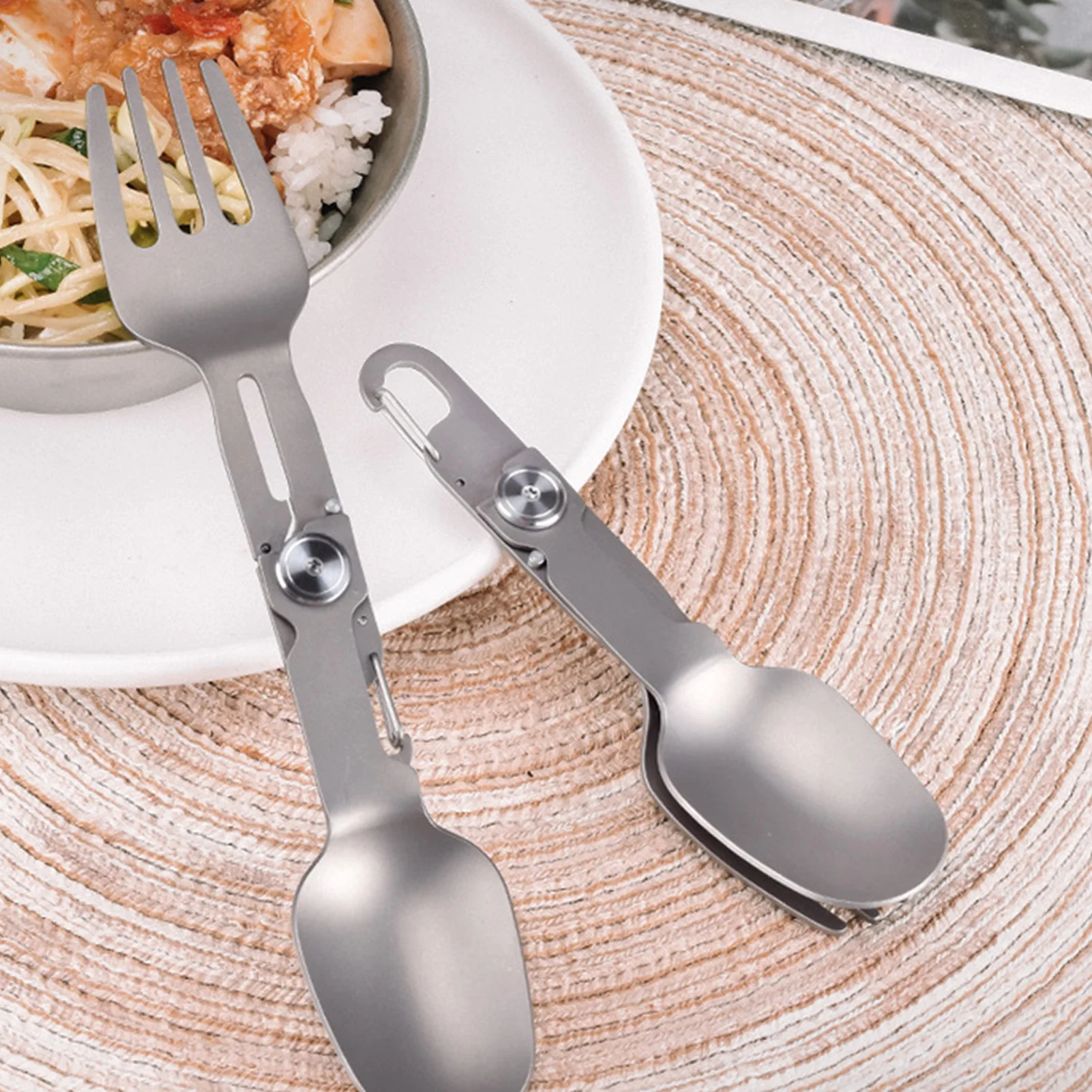 Draagbaar Zakbestek Titanium Opvouwbaar 2in1 Lepel Vork Duurzaam Metaal Servies Voor Buiten Kamperen Picknick BBQ Gebruik 1pc - imagen 2
