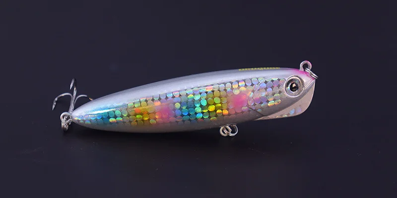 un colorido señuelo de pesca iridiscente diseñado para captar peces