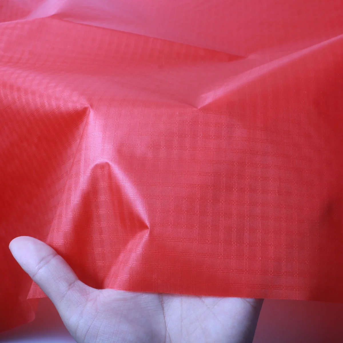 1m D3 61gsm 50D 0,7 cm tela impermeable de poliéster Ripstop de triple línea para velero