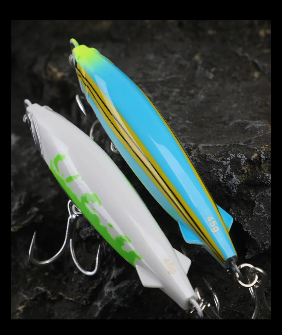 Señuelo tipo lápiz AJLURES 90g mostrando detalle del acabado UV