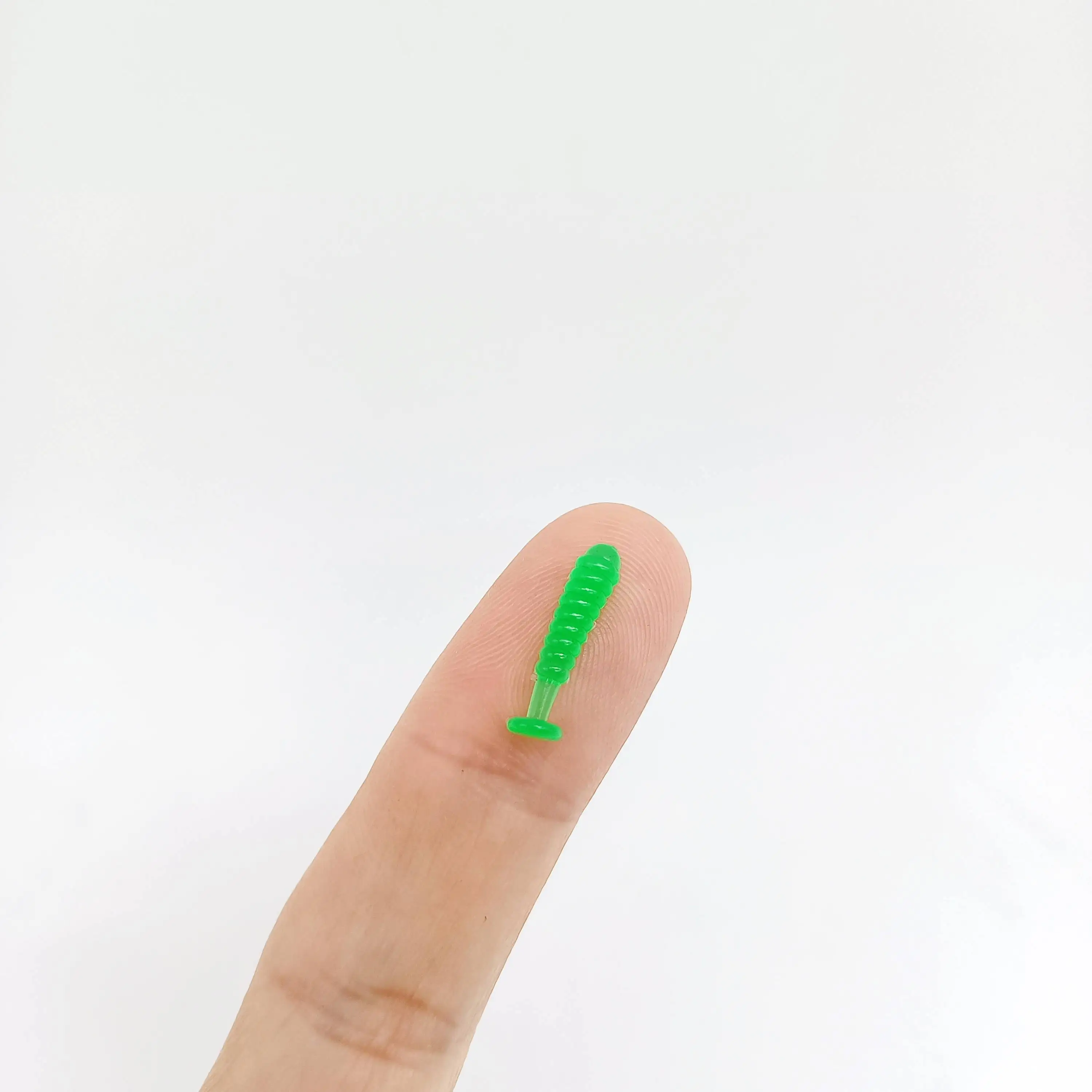 DUODUOYU 100 Uds Mini señuelo suave señuelo de pesca 10mm/15mm pequeño pvc cola en T cebo de silicona Isca Artificial wobbler aparejos de pesca