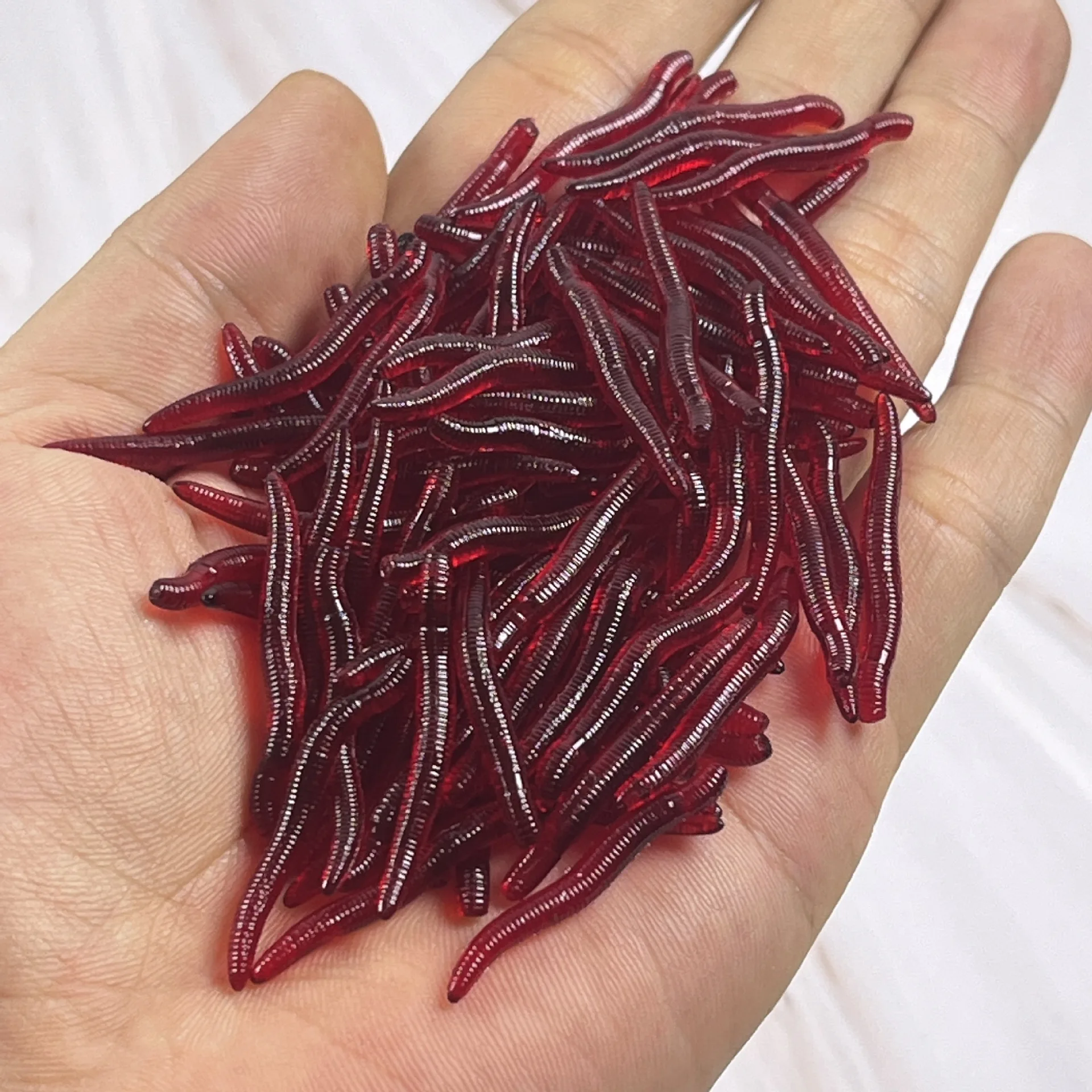 Vinilos luminiscentes rojos con aroma – Señuelos de silicona - imagen 4